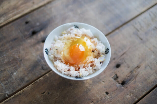 塩昆布のオートミール卵かけご飯のレシピ